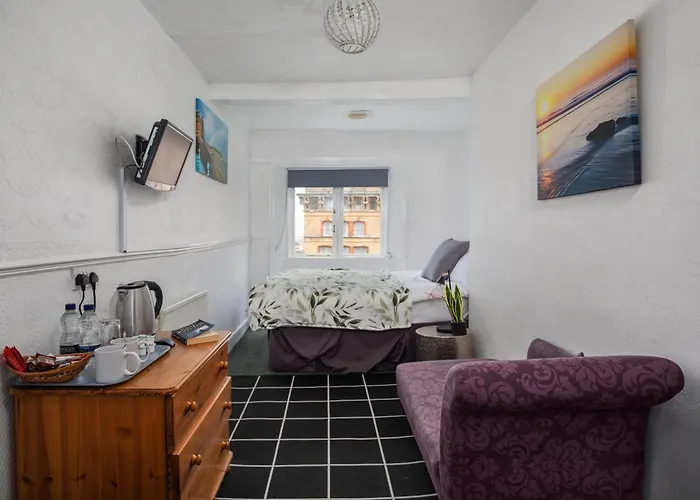 Serenity Guest house Scarborough