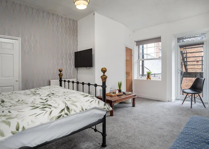 Serenity 4* Scarborough