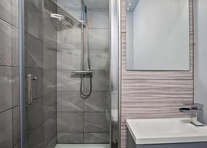 Serenity Guest house Scarborough