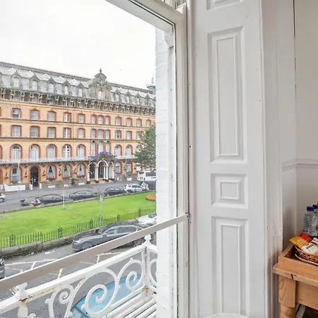 Serenity Гостевой дом Скарборо