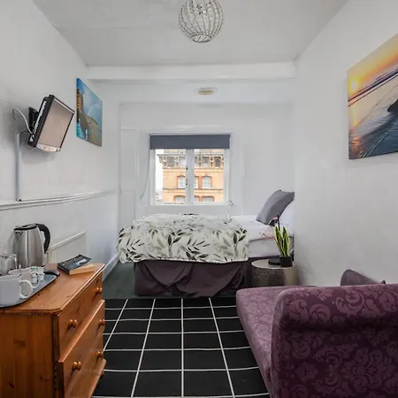 Serenity Гостевой дом Скарборо