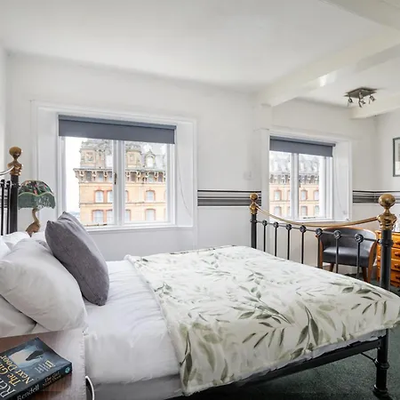 Serenity Скарборо