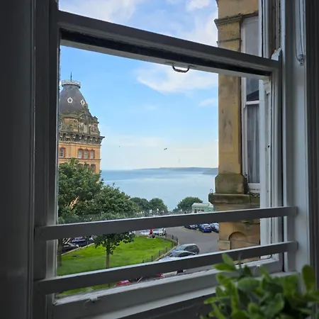 Serenity Гостевой дом Скарборо