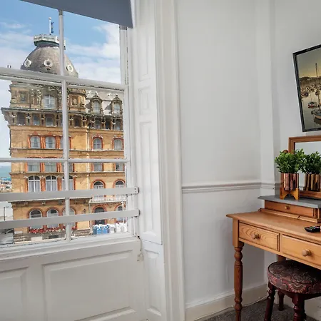 Serenity Скарборо